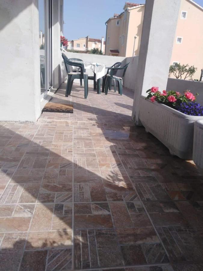 Apartman Ana Srima Exterior foto